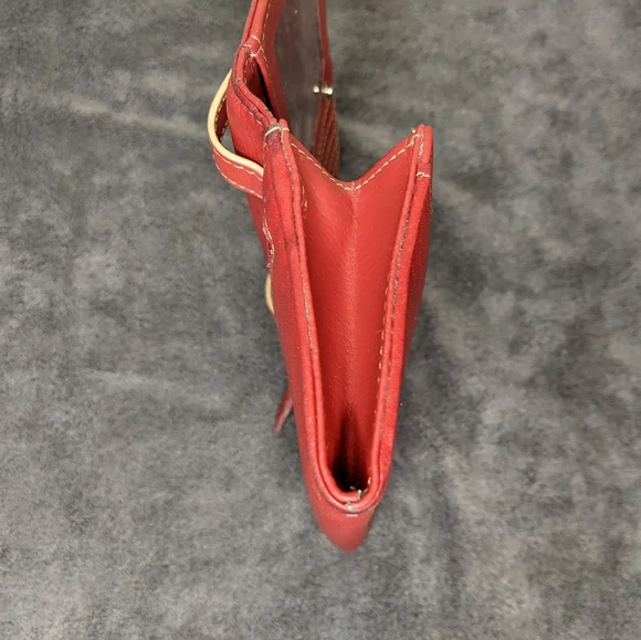 Kenneth Cole Genuine Leather Woman's clutch Wallet - Picture 10 of 16